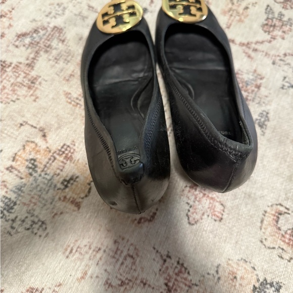 Tory Burch Black Leather Flats with Gold Logo Medallions - Picture 5 of 9